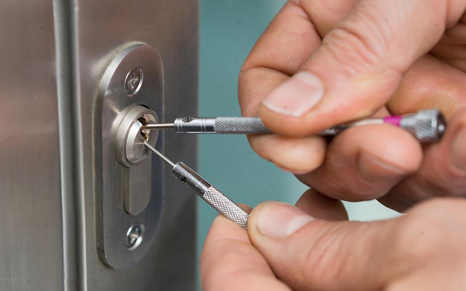 ouverture de porte claquée serrurier Gennevilliers